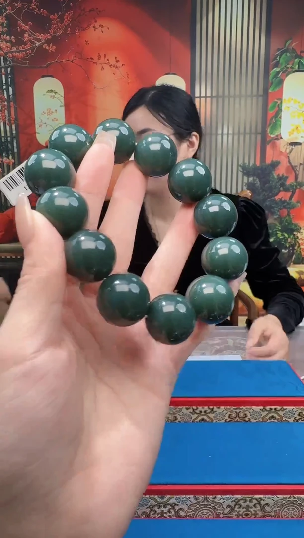 定制和田玉玉器厂匠心馆和田玉多样性发一