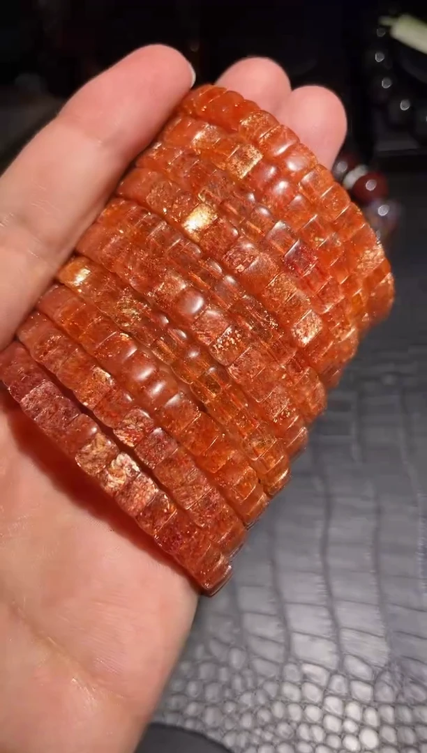 【闪购商品】日光石手牌未镶嵌金太阳手牌（多样性发其一）