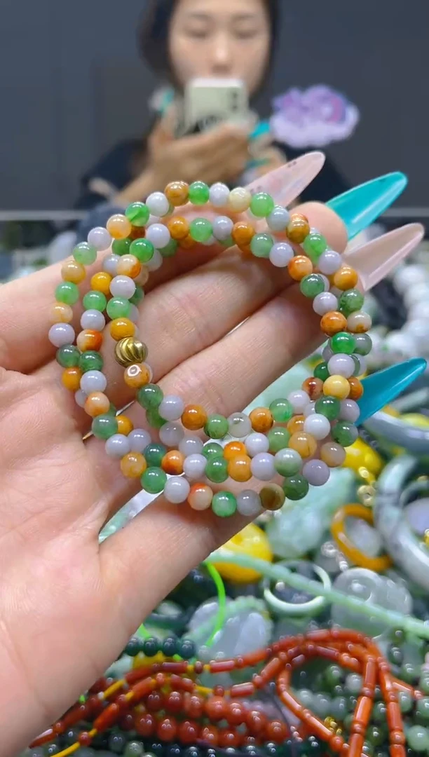 颈饰未镶嵌翡翠4MM/E/翡翠A货，一件也是批发价