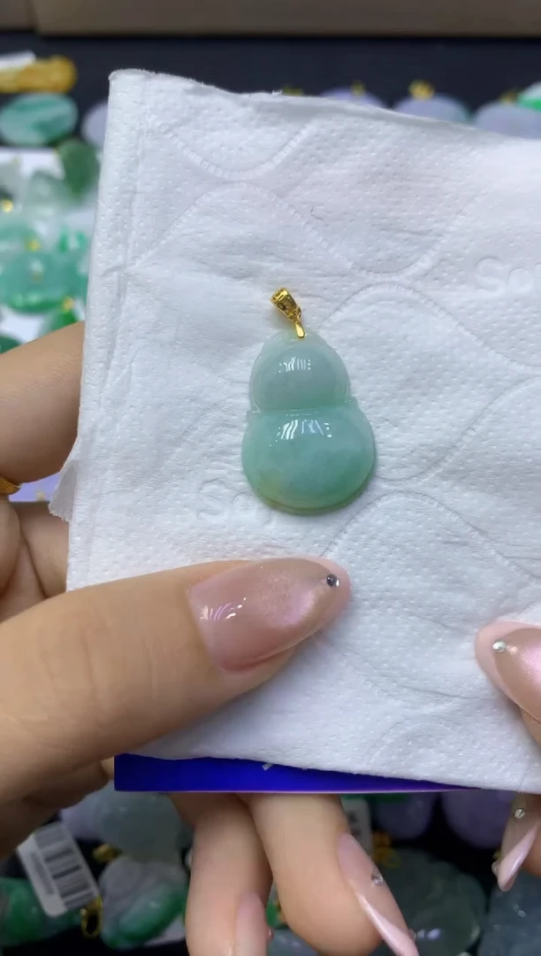 颈饰未镶嵌翡翠天然缅甸翡翠A货