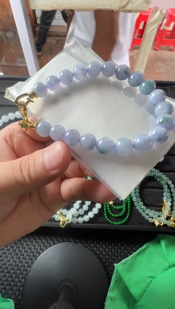 定制翡翠未镶嵌卡9+缅甸天然翡翠A货