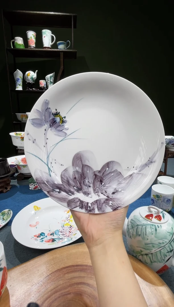 盘景德镇高温釉下彩8英寸窝盘紫紫荷