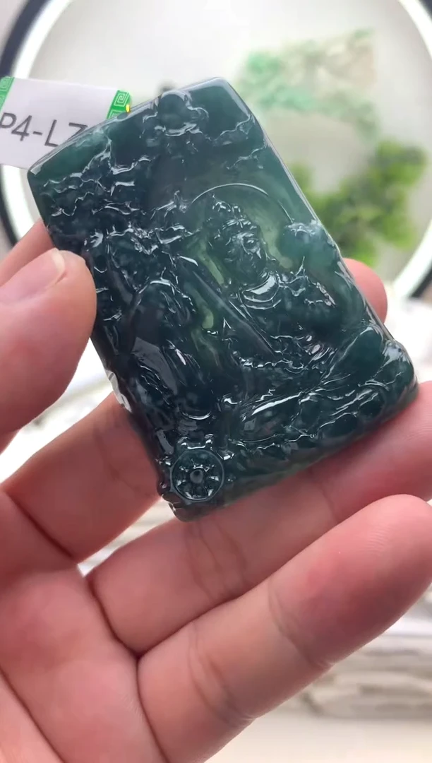颈饰未镶嵌翡翠虚空藏