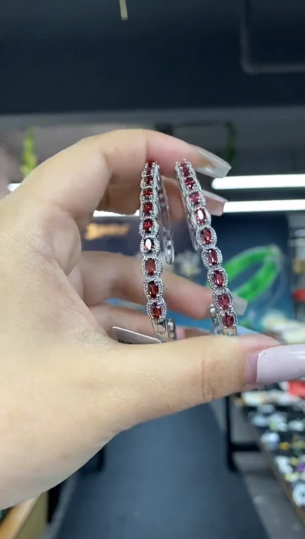 石榴石手镯未镶嵌多样性发其一颜色微差