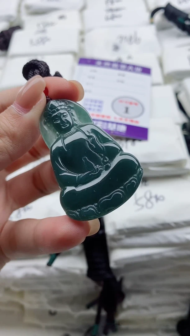 颈饰未镶嵌翡翠8