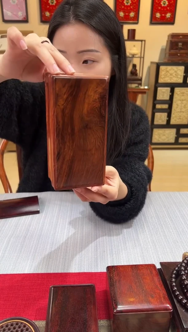 香枝木类成套家具海南黄花梨油梨 天地盖文盒    一物一拍