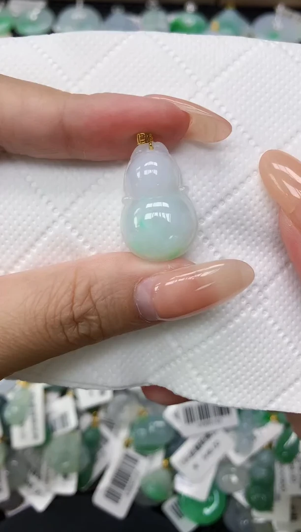 颈饰18K金镶嵌翡翠11111111111