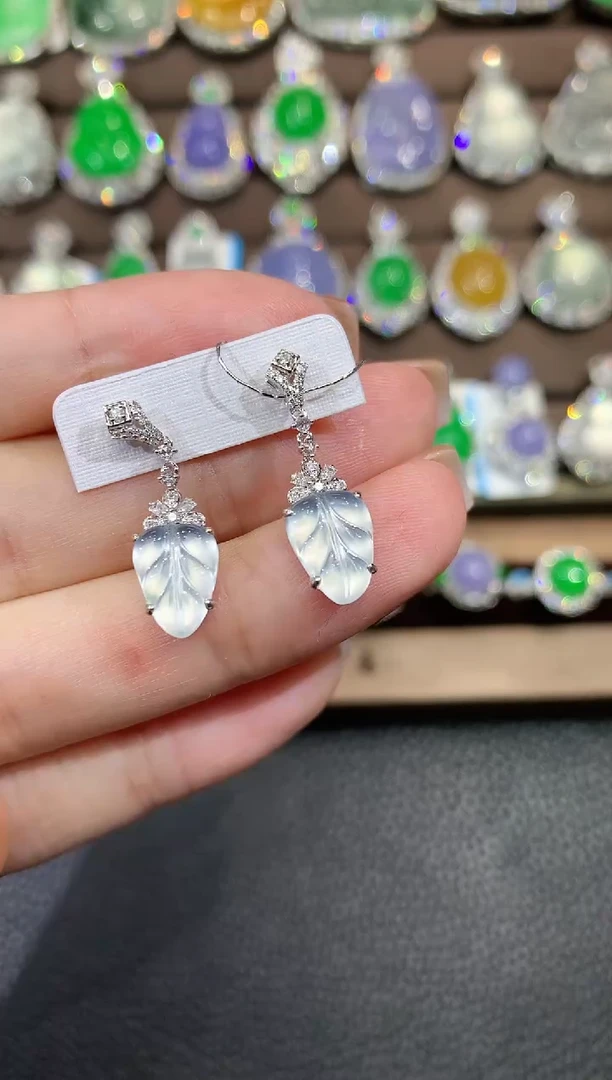 18K金镶嵌翡翠耳饰A50