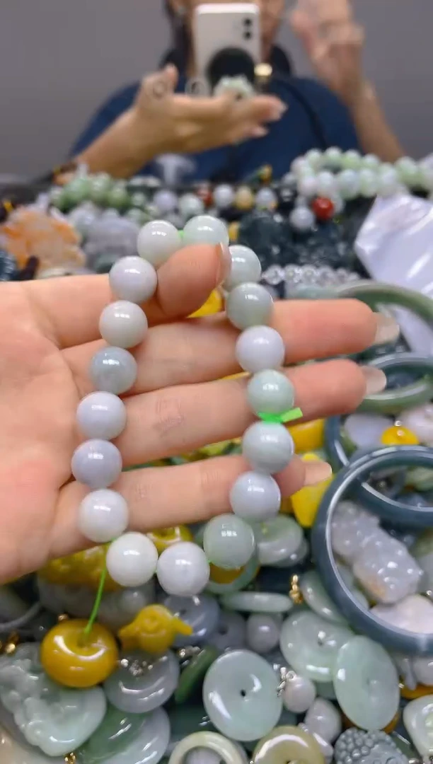 翡翠未镶嵌颈饰10MM/M/翡翠A货,1件也是批发价