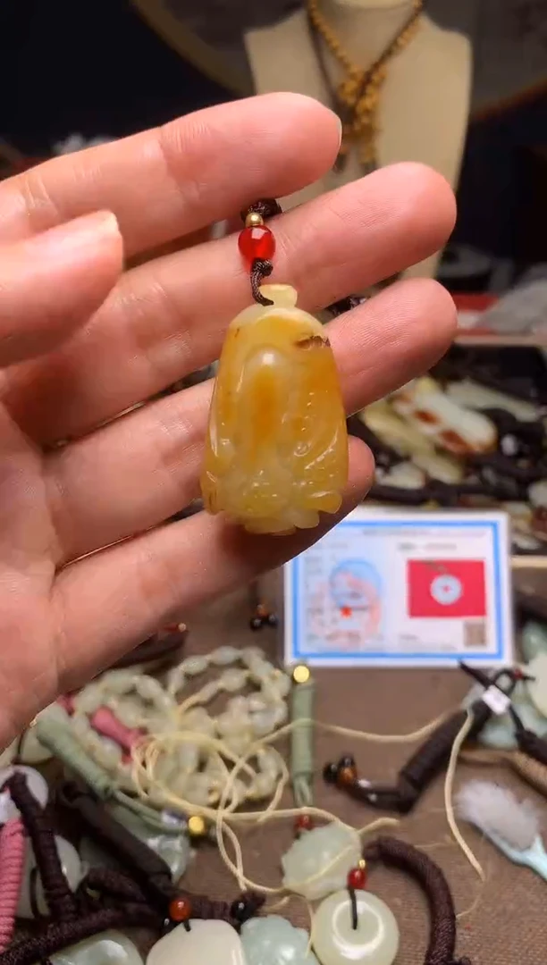 颈饰未镶嵌和田玉新疆料青海料清水和田玉吊坠