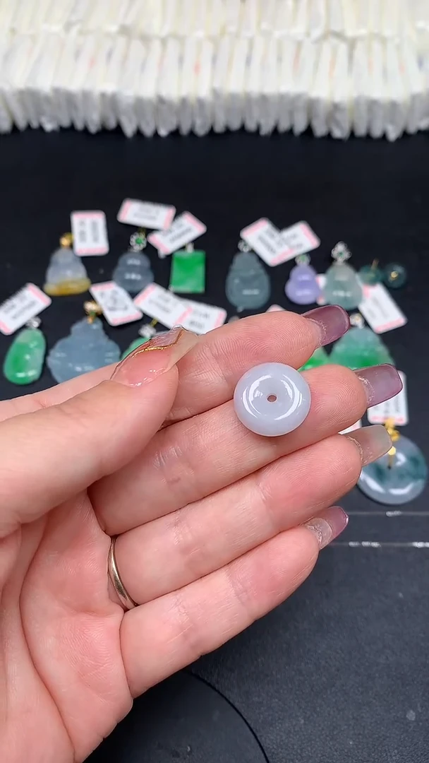 翡翠未镶嵌吊坠(不含链)MS189479