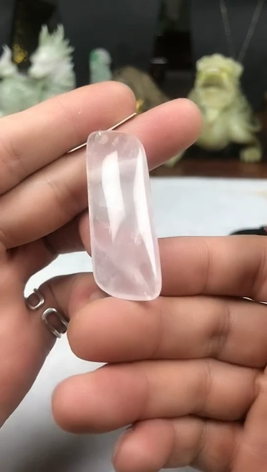 未镶嵌颈饰水晶吊坠