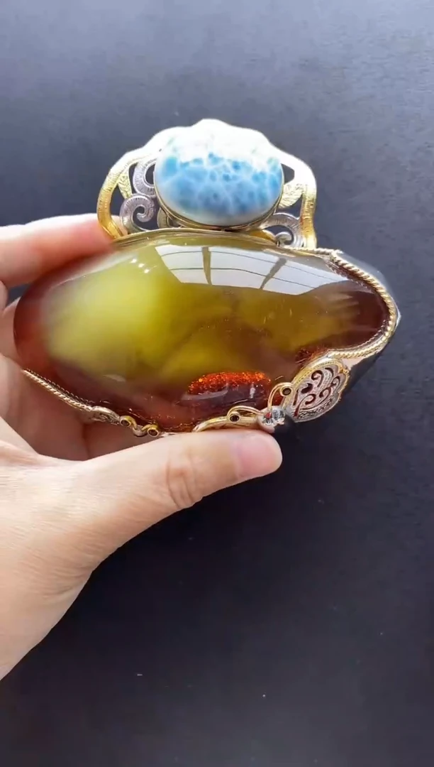 裸石琥珀未镶嵌霏****儿吊坠