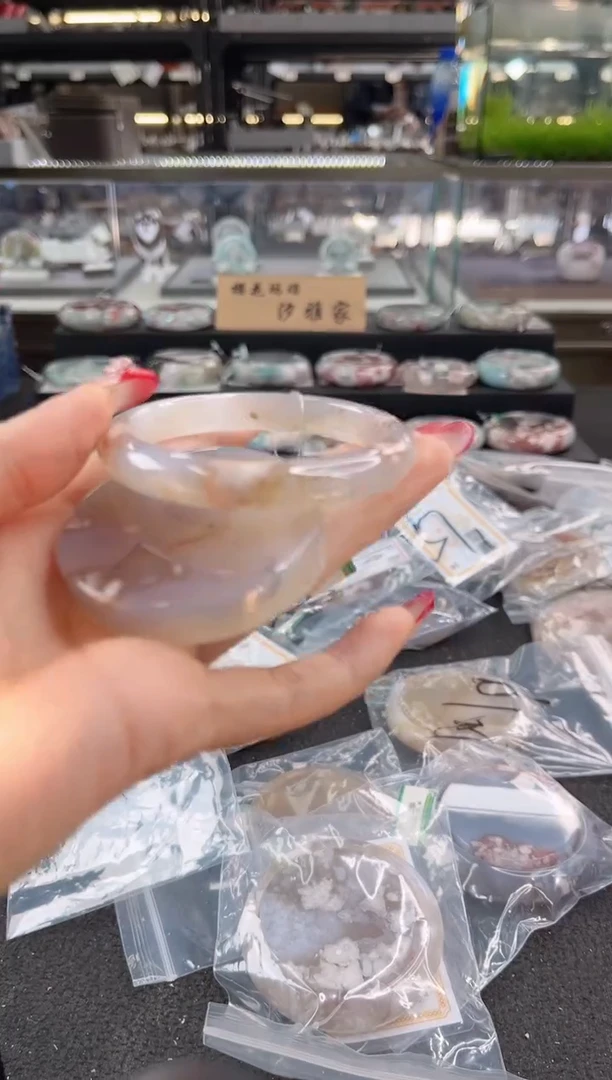 未镶嵌手镯石英质玉55圈口 （赠品镯心）3039505