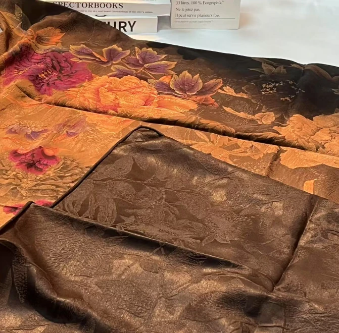 140香云纱湖丝重缎方巾-人间第一香 7y前慢织重摊雾135cm丝巾