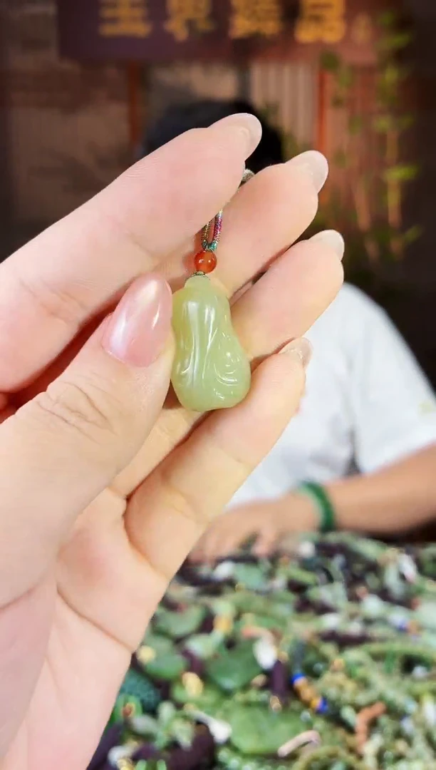 未镶嵌和田玉挂件多样性发货拍一发一