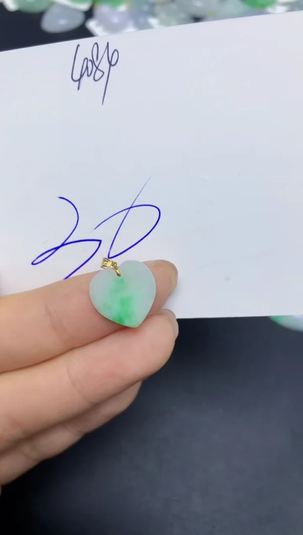 【闪购商品】翡翠挂件18K金镶嵌 天然翡翠A货