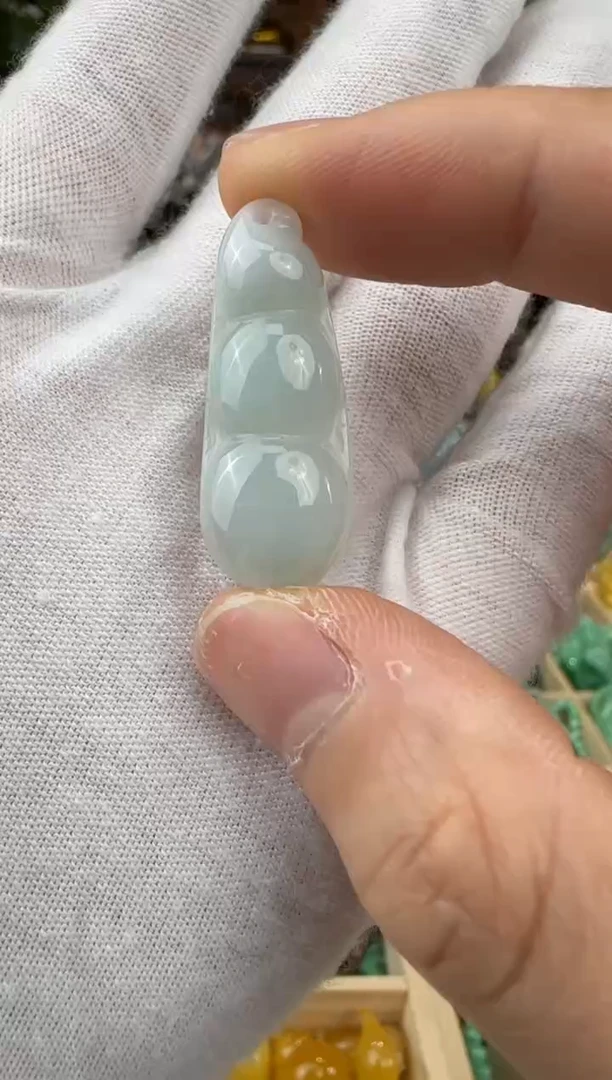 玛瑙/玉髓颈饰未镶嵌吊坠