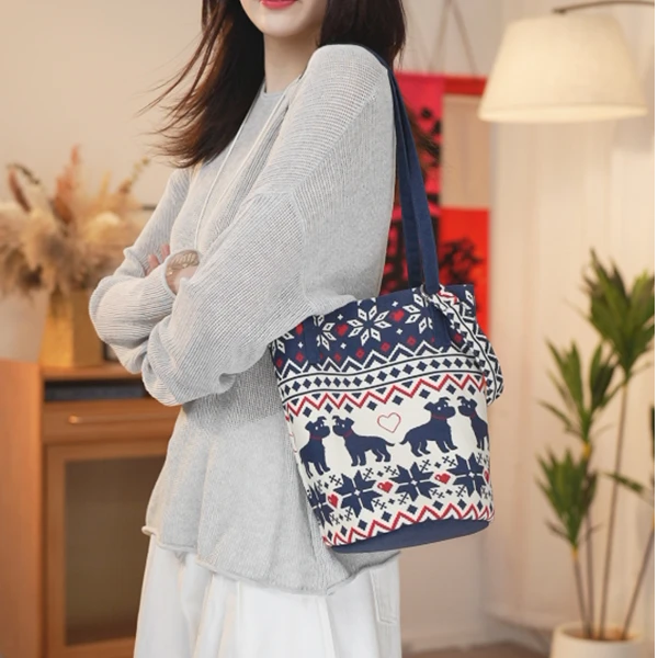 插画师款原创费尔岛狗狗细肩带水桶包通勤大容量单肩女斜跨包包