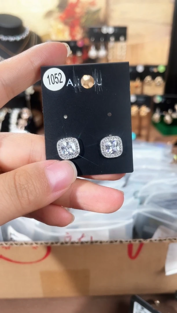 合金925银锆石豆1052
