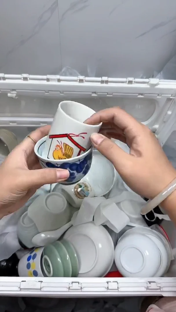 【闪购商品】1579回流瓷器默认微瑕，18.8包邮