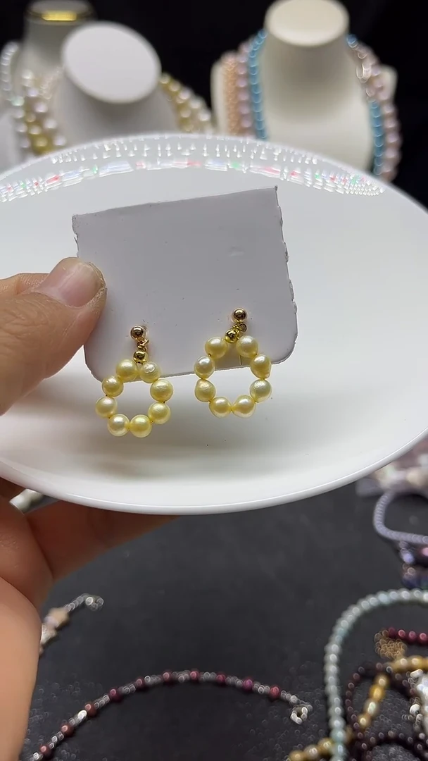 颈饰未镶嵌淡水珍珠多人