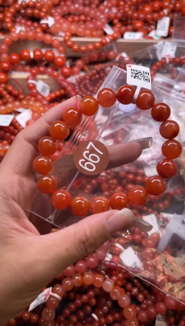 南红玛瑙未镶嵌珠宝奇石667-11