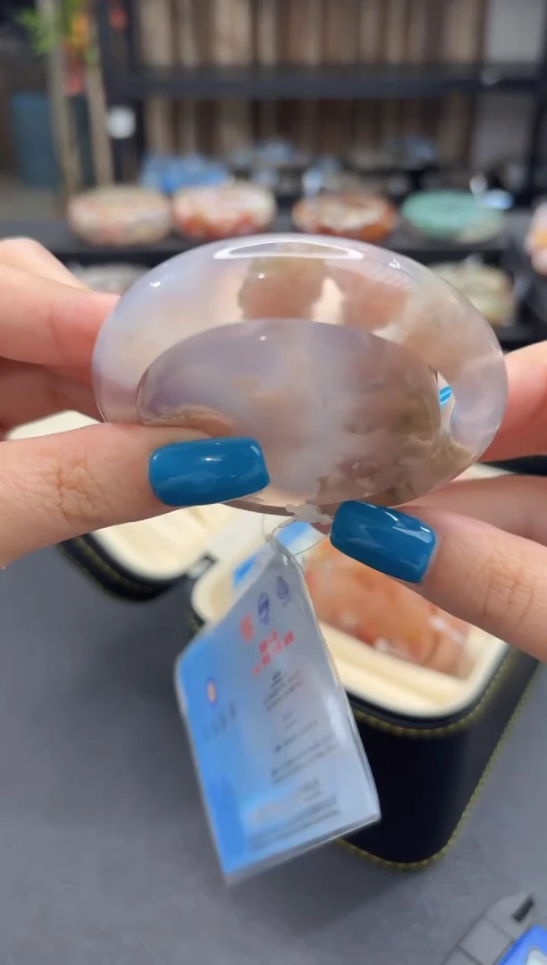 未镶嵌手镯石英质玉633(54圈赠送镯心)