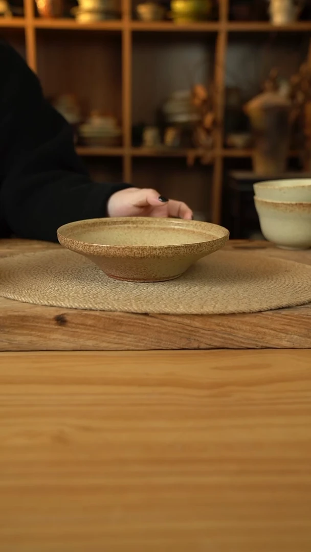 沙漠落日黄系列的7.5英寸喇叭盘1个