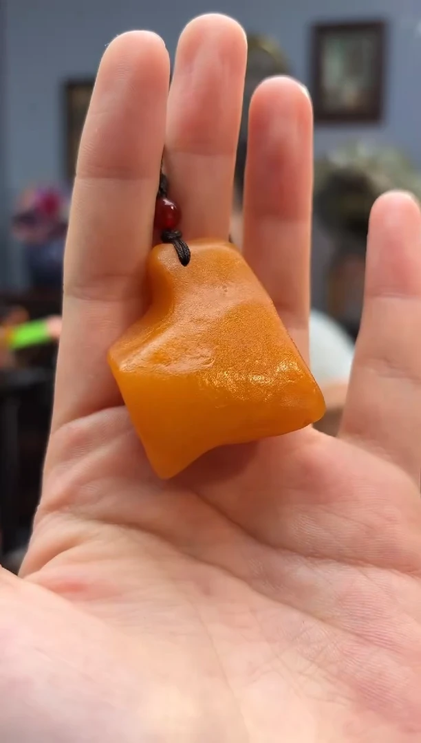 琥珀颈饰未镶嵌吊坠