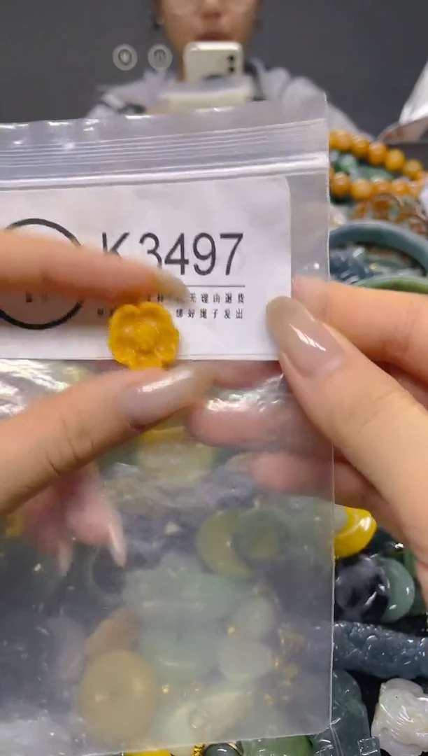 颈饰未镶嵌翡翠/ K /翡翠A货，一件也是批发价