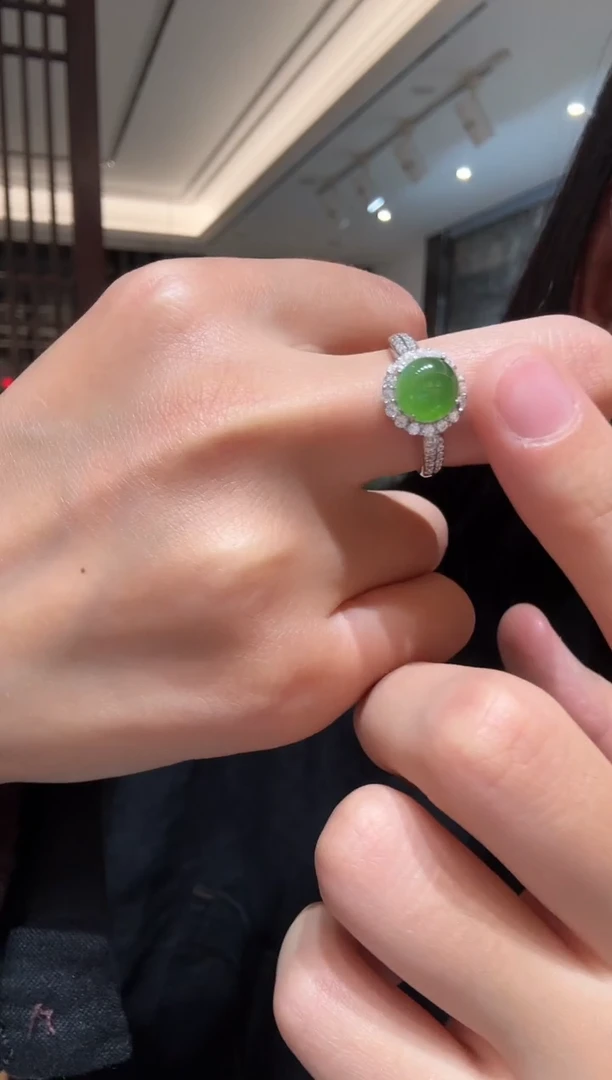 未镶嵌戒指和田玉1