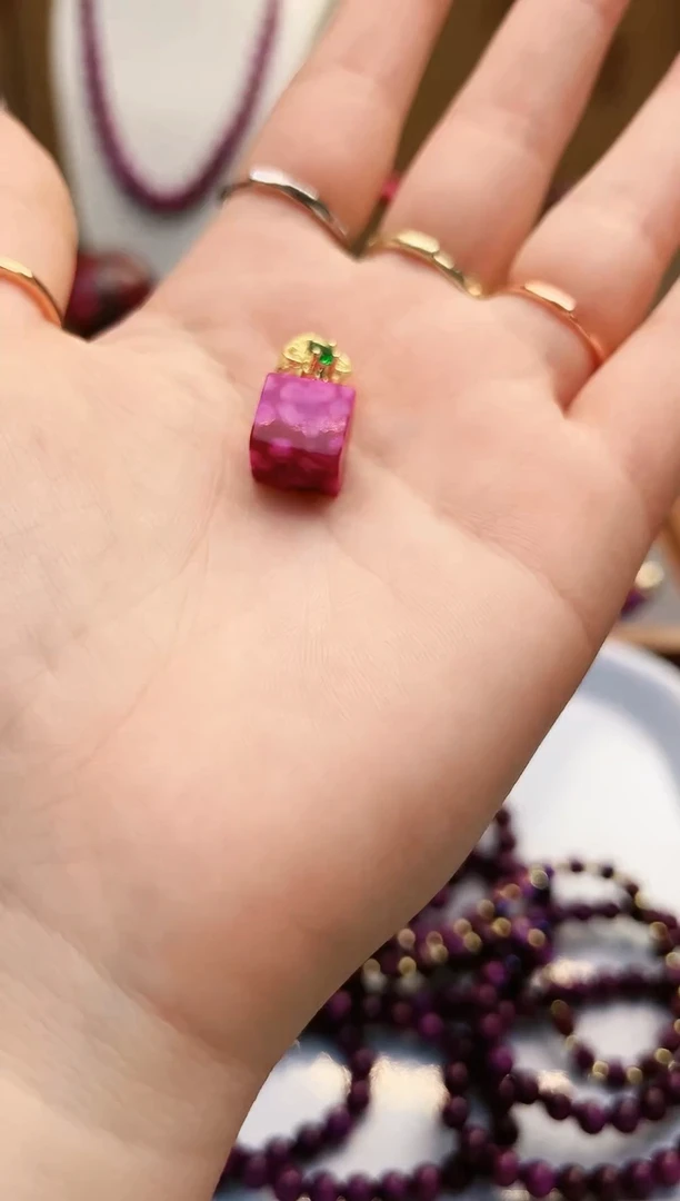 【闪购商品】苏纪石（舒俱来）吊坠(赠链)未镶嵌方糖单颗吊坠