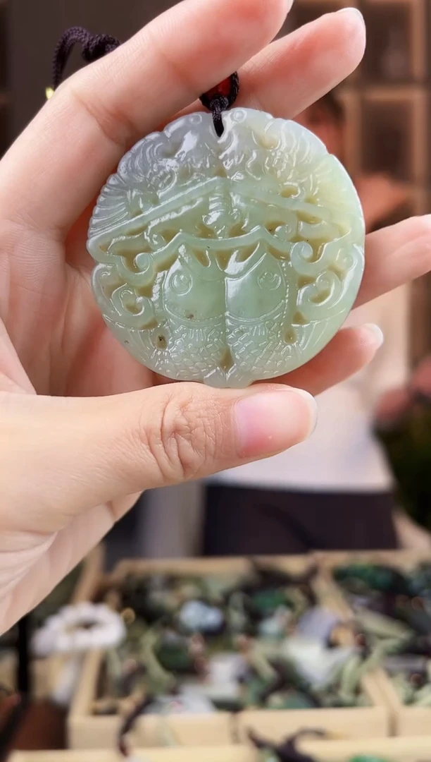 颈饰未镶嵌和田玉拍一发一，多样性发货
