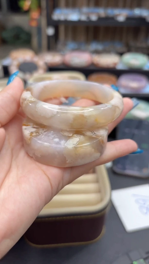 未镶嵌手镯石英质玉539(59圈赠送镯心)