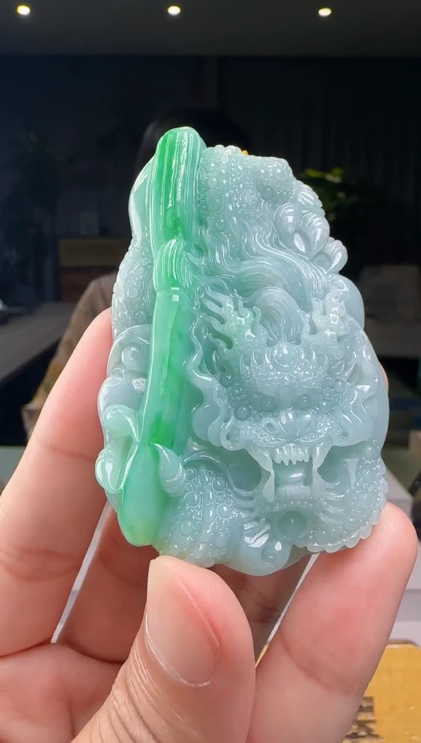 翡翠未镶嵌颈饰XM@@960Q3J19704