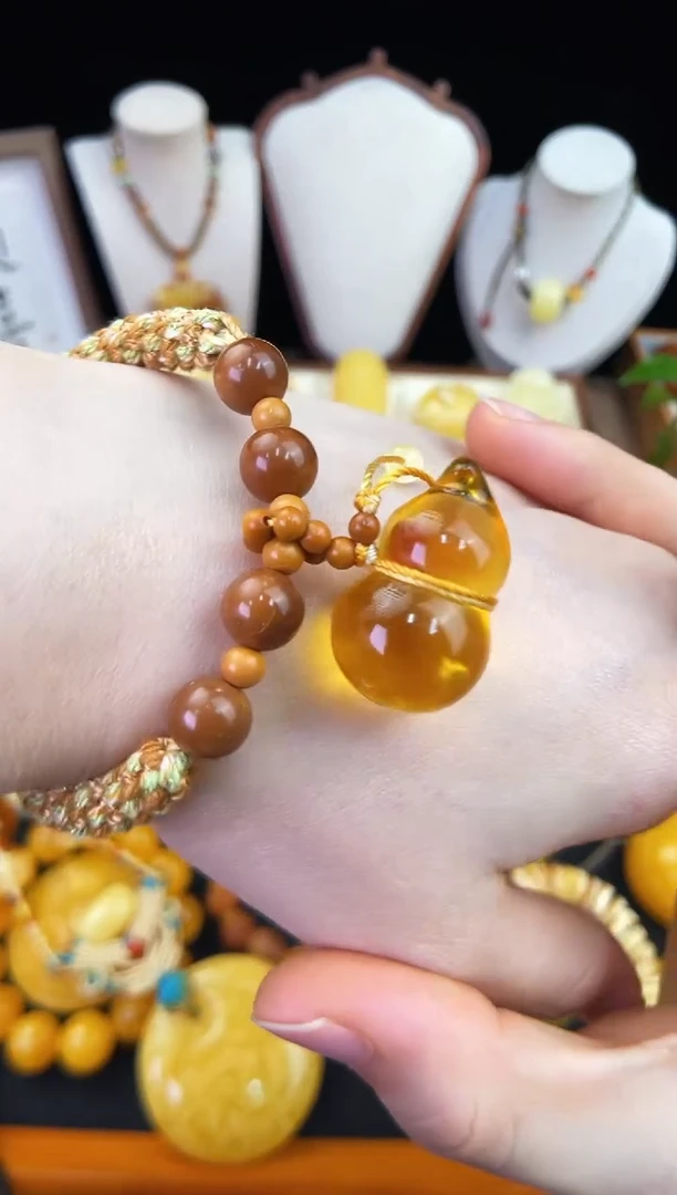 琥珀未镶嵌珠宝奇石柒月