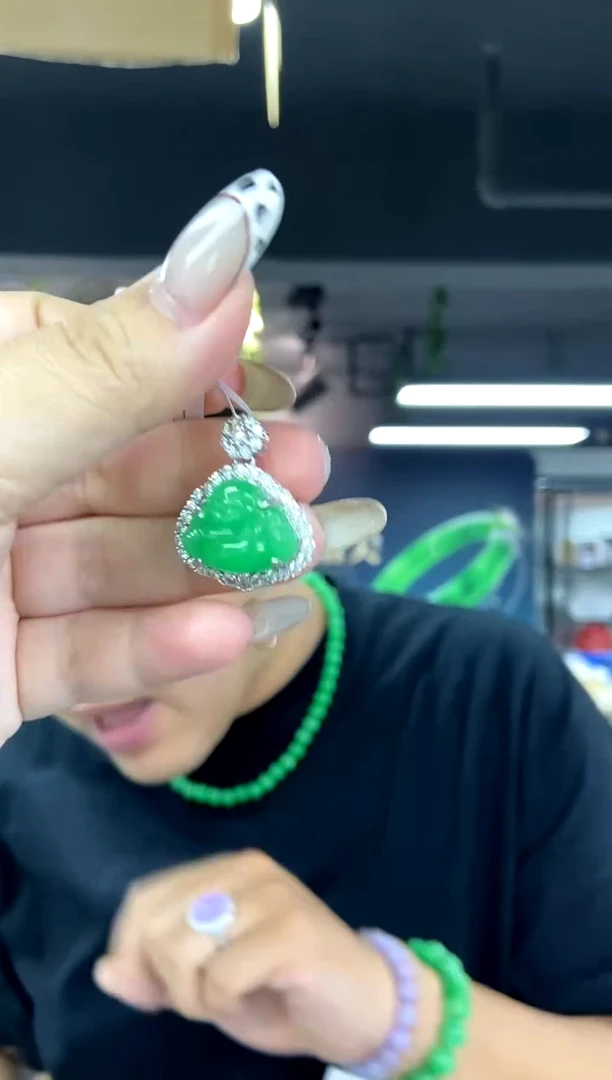 颈饰合金翡翠多样性发其一颜色微差