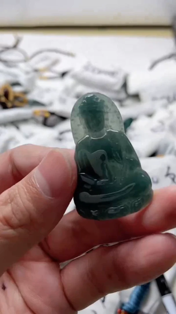 【闪购商品】翡翠颈饰未镶嵌888888888888