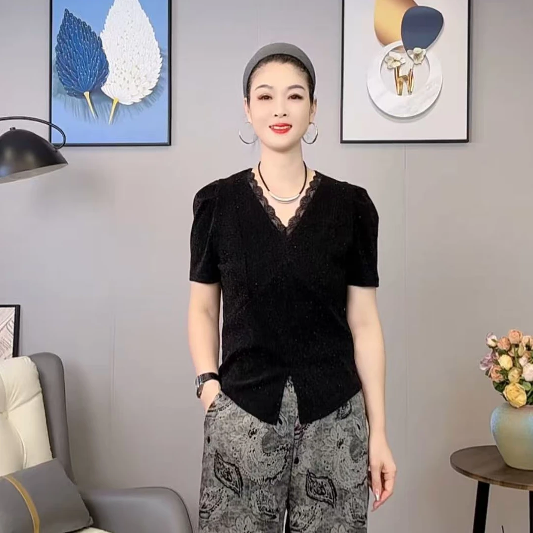 shishu/拾束夏季新款时尚女装黑色V领显瘦拼蕾丝女短袖上衣JX6611
