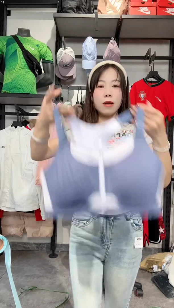 1440   编码 瑕疵款直播间过款为准 尺码 XL170