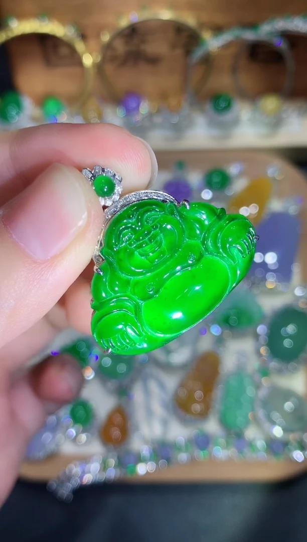 翡翠18K金镶嵌吊坠(不含链)38团购多样性发其一