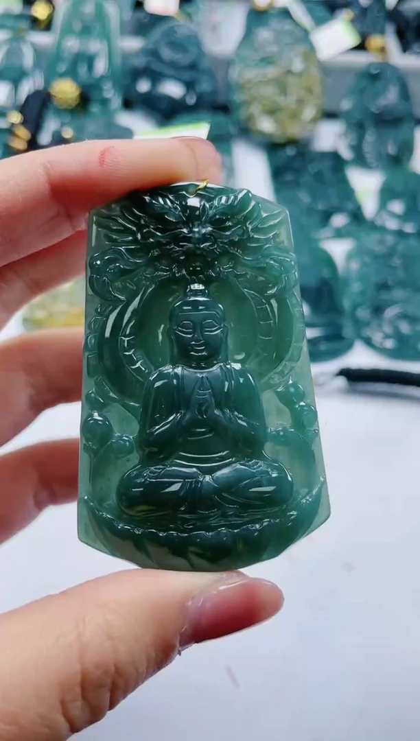 【闪购商品】翡翠颈饰未镶嵌