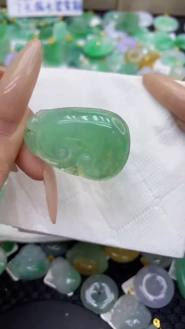 颈饰18K金镶嵌翡翠天然缅甸A货翡翠