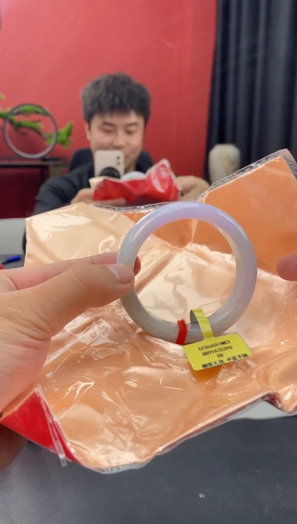 未镶嵌手镯翡翠10