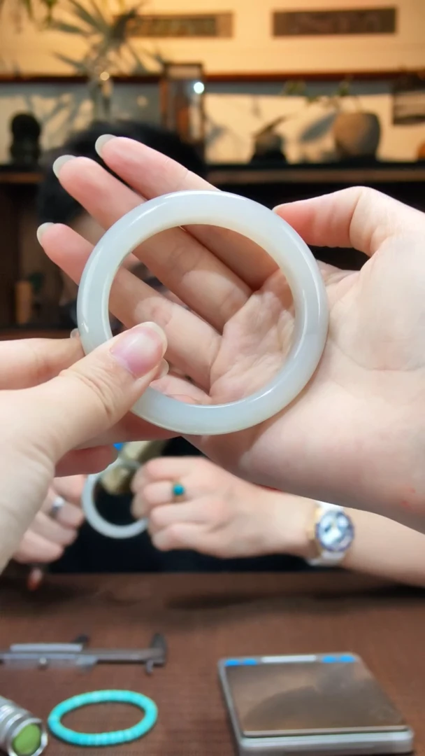 和田玉手镯未镶嵌10和田玉手镯YR