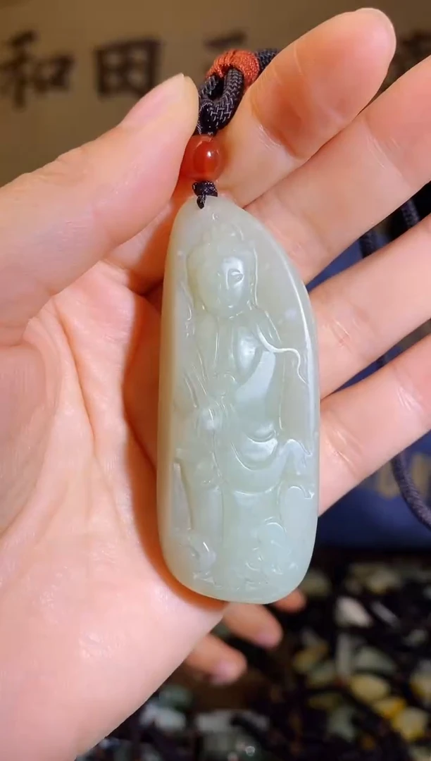 颈饰未镶嵌和田玉1