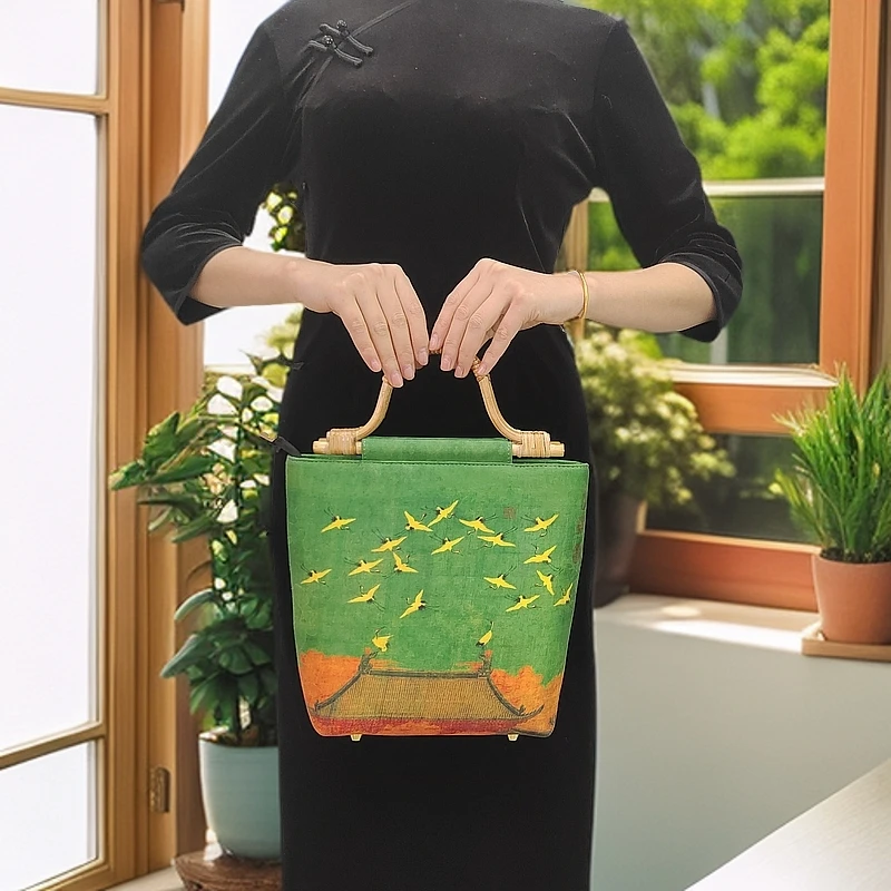 国风旗袍马面裙复古藤编手提包新中式印花设计