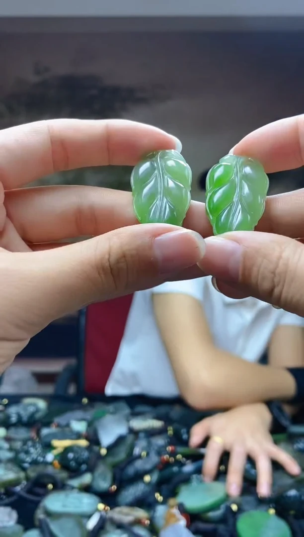 颈饰未镶嵌和田玉多样性发货，拍一发一