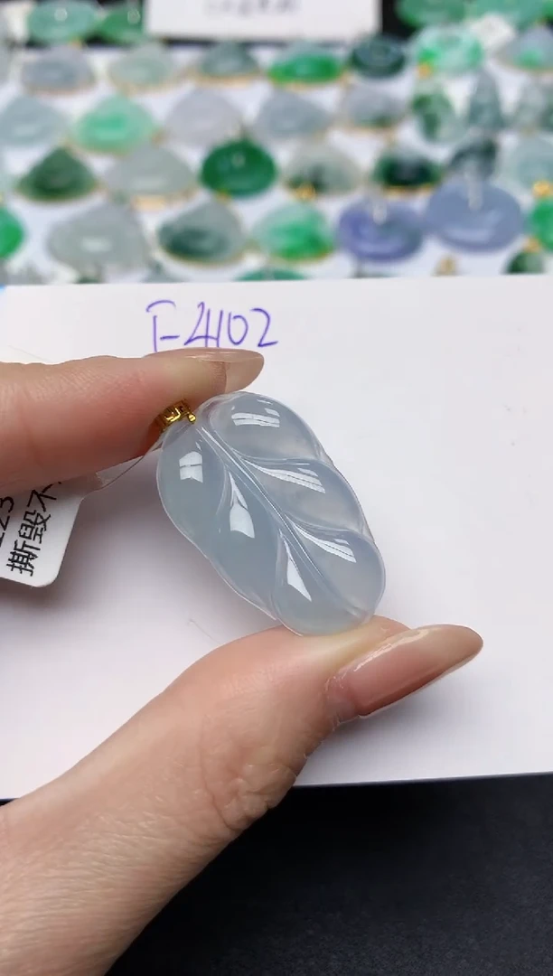 颈饰18K金镶嵌翡翠天然缅甸A货翡翠百元以上9元证书费自理